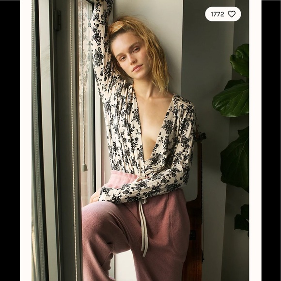 NWT Free People Printed Turnt Bodysuit - Picture 1 of 7